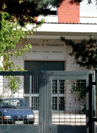 
	L'ingresso del Frassinetti, adesso della Provincia

