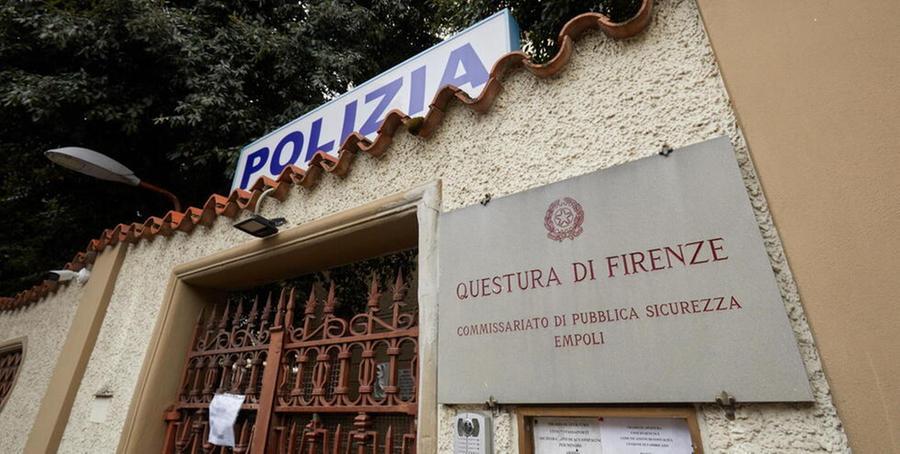 La sede del commissariato di Empoli: a dicembre sarà potenziato (Foto Juri Autovino)