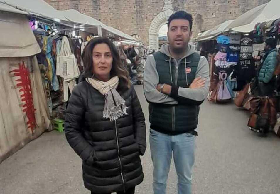 Pisa, la rabbia dei bancarellai di piazza Manin. «Macché trasloco, ricorreremo al Consiglio di Stato»<br>
