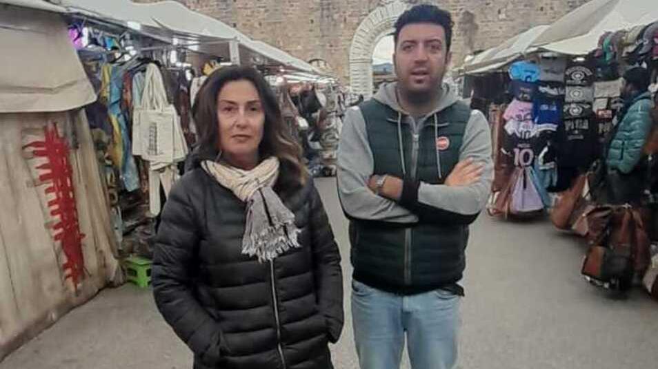 Pisa, la rabbia dei bancarellai di piazza Manin. «Macché trasloco, ricorreremo al Consiglio di Stato»<br>