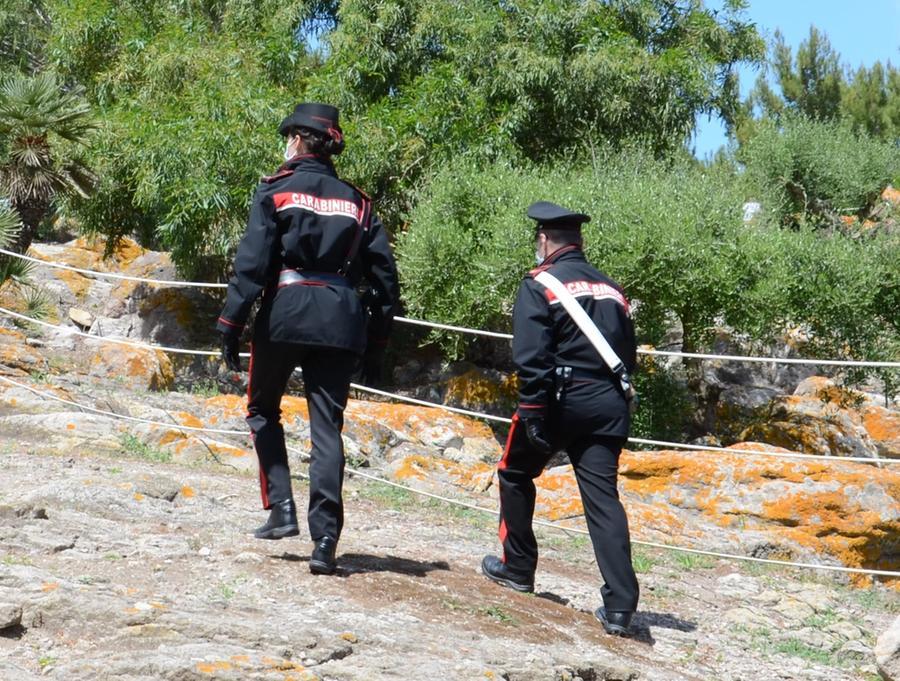 Soleminis, non restituisce una rotoimballatrice a una imprenditrice: denunciato