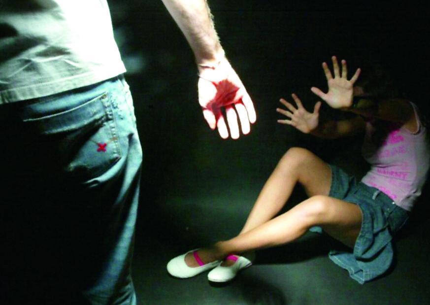 Modena. Saltano la scuola e la violentano: sotto accusa un 15enne e un 19enne<br>
