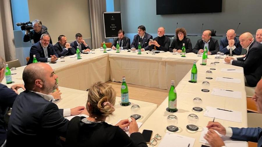 Il vetrice del centrodestra a Cagliari <em>(foto Mario Rosas)</em>