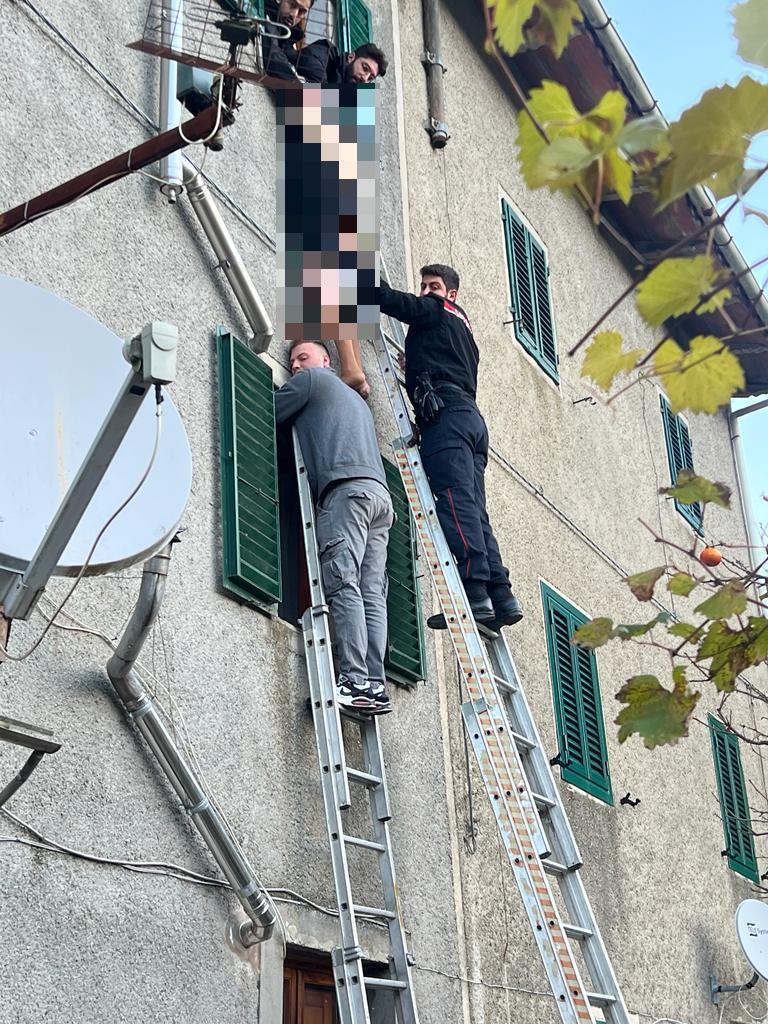 
	L'intervento dei carabinieri a Cantagallo

