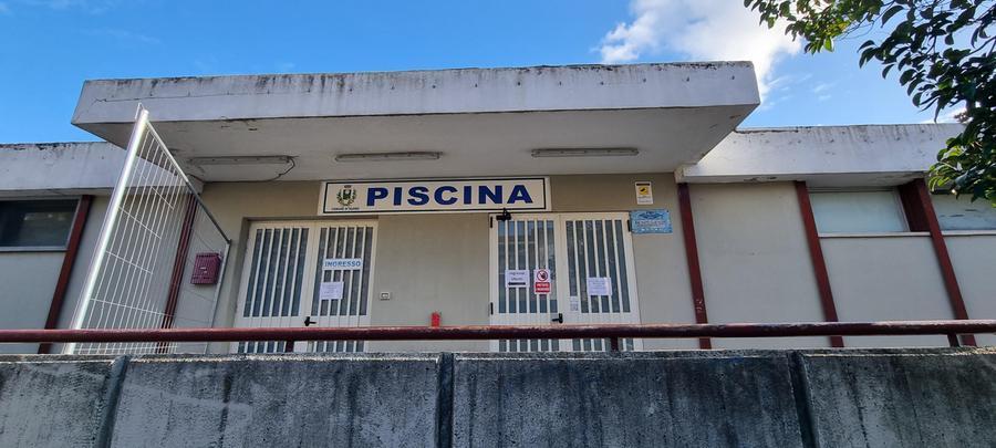 
	La piscina comunale di via Lombardia a Nuoro (foto di Massimo Locci)

