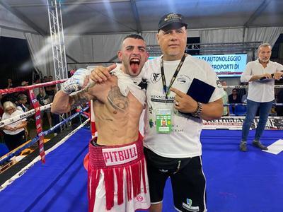 La Boxe Torres dei campioni deve allenarsi dove capita