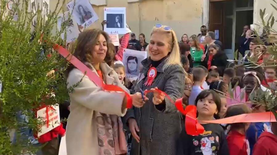 Sassari, nasce la piazzetta della legalità: un angolo verde dedicato anche a Giulia