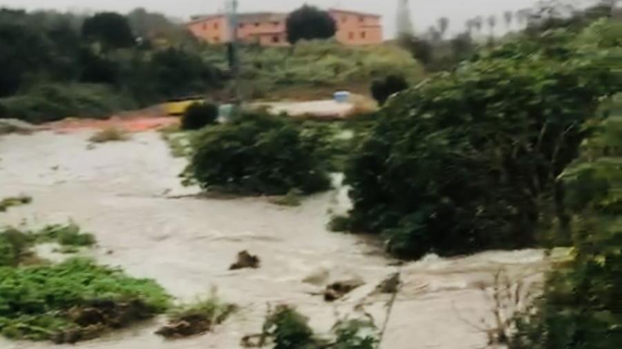 Il rio Sant'Orsola tracimato in una giornata di pioggia