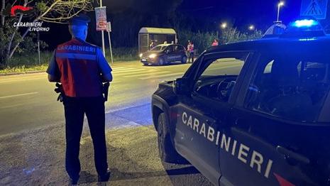 Elba, si ribalta con l’auto e finisce in ospedale: ora rischia 12mila euro di multa