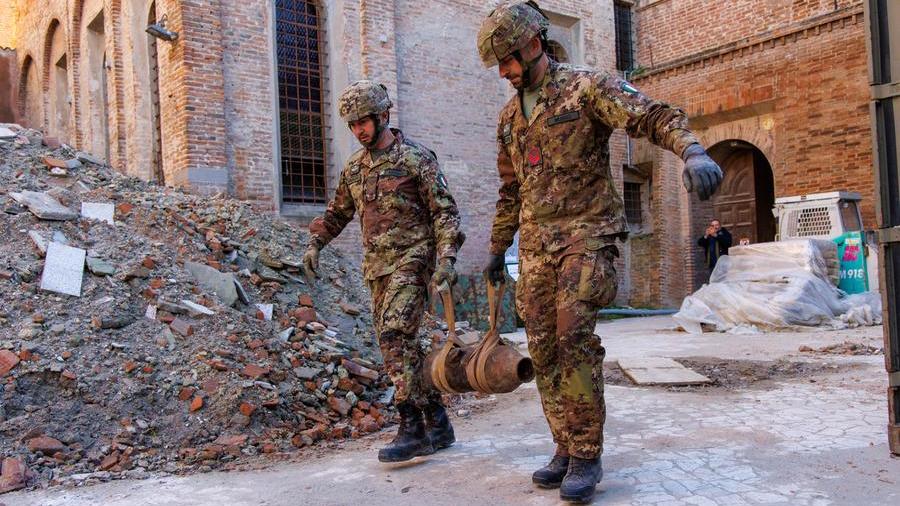 Bomba a Ferrara, Fabbri: "Operazione condotta in tempi record"