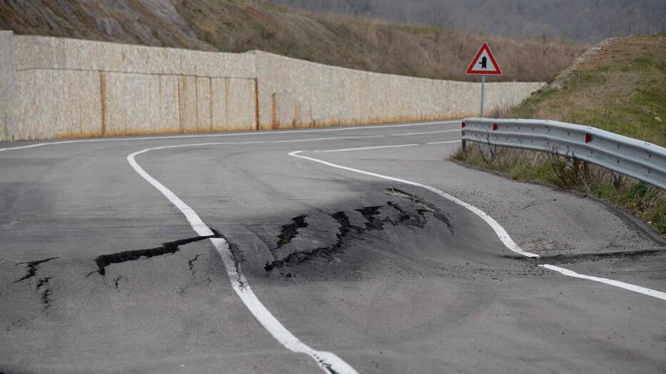 Volterra, nuovo cantiere per la variante: è la strada inaugurata e mai aperta<br>
