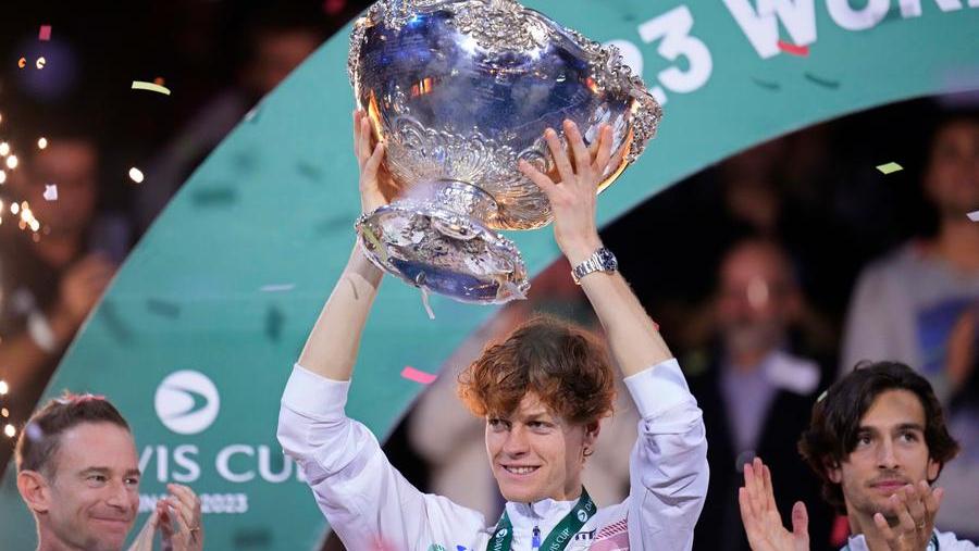 Coppa Davis, l’Italia è la regina mondiale del tennis: dominata l’Australia in finale! Sinner firma il trionfo