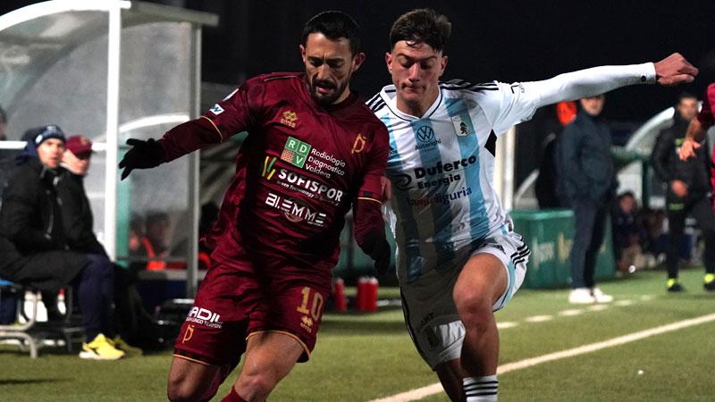 Benedetti in azione nel corso del match contro la Virtus Entella (foto Silvi)