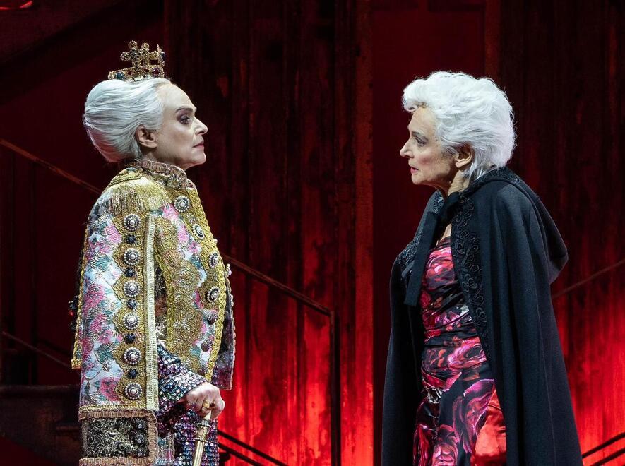 Laura Marinoni: «Il potere mascolinizza le donne perché le costringe a fare rinunce»