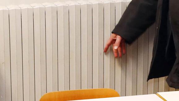 Ferrara, classi e studenti al freddo