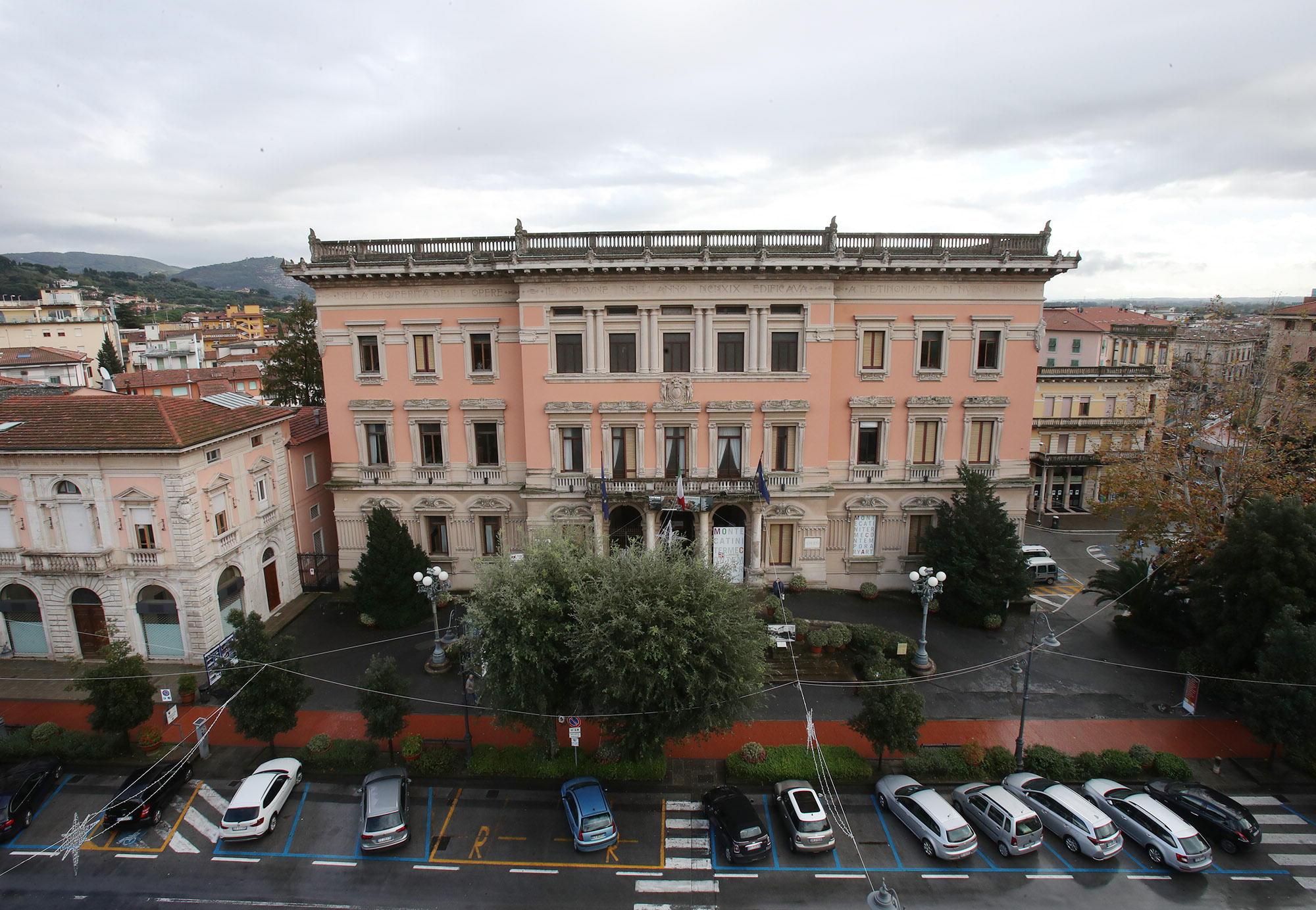 Una veduta del municipio di viale Verdi