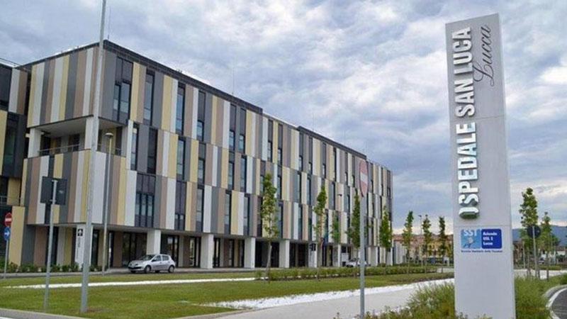 Neonato morto a Lucca, dopo l’assoluzione dei medici e dell’ostetrica i genitori chiedono i danni all’Asl