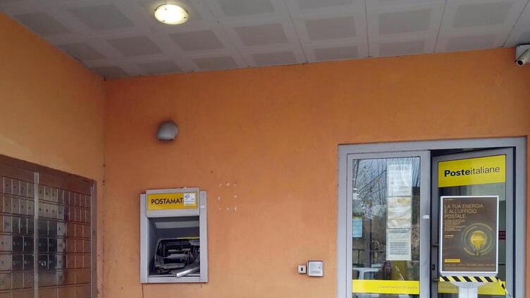 Castelfranco, ladri fanno esplodere il postamat ma è fuori uso e vuoto da settimane