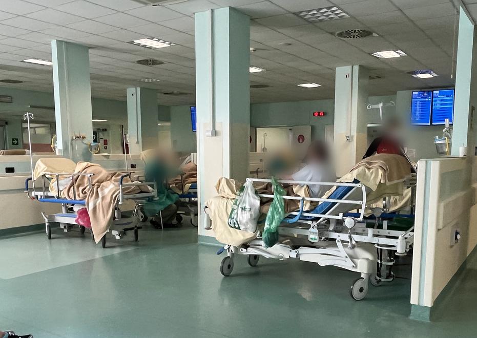 Cona, pronto soccorso pieno. E c’è chi aspetta anche due giorni