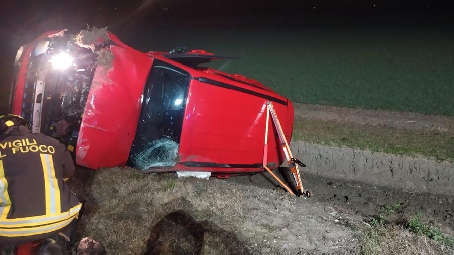 Scortichino, schianto tra auto: coinvolti mamma e figlio