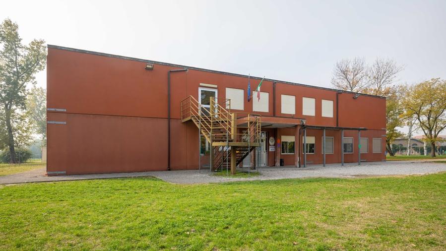 Ferrara, gli studenti: «A scuola con il giubbotto»