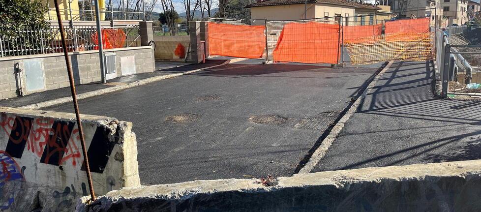 Il cantiere in via di  Salviano (foto Franco Silvi)