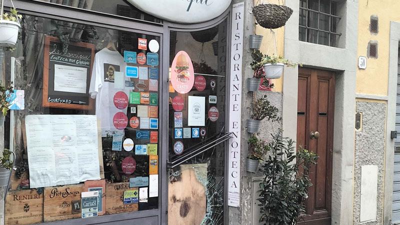 
	La spaccata in via del Leone

