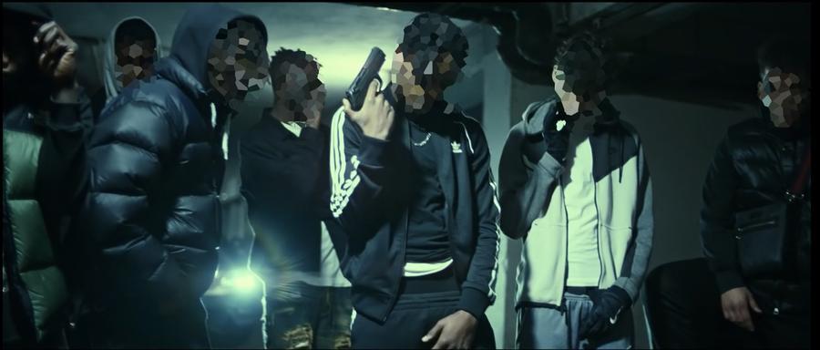 Reggio Emilia, arrestati due fratelli per spaccio: uno era fra i protagonisti del video di musica trap girato al Villaggio Stranieri