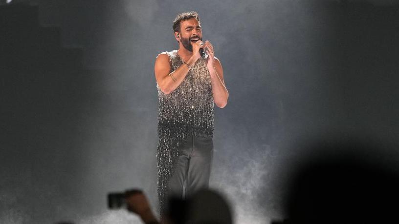Marco Mengoni superstar del Capodanno di Cagliari