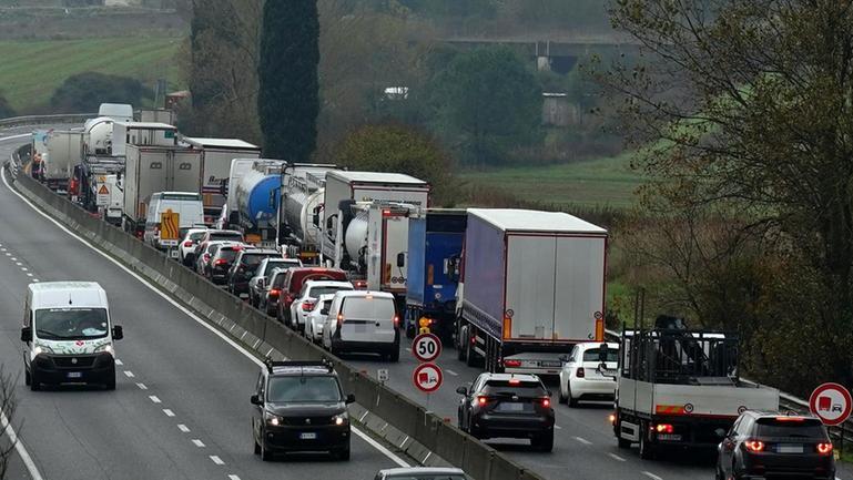 Fi-Pi-Li: la coda verso Ponsacco