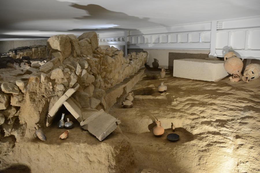 Sotto la basilica pozzi greci e tombe della Roma imperiale