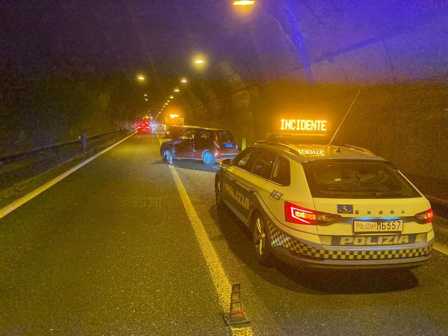 Sassari, incidente nelle gallerie alle porte della città, traffico in tilt nel pomeriggio