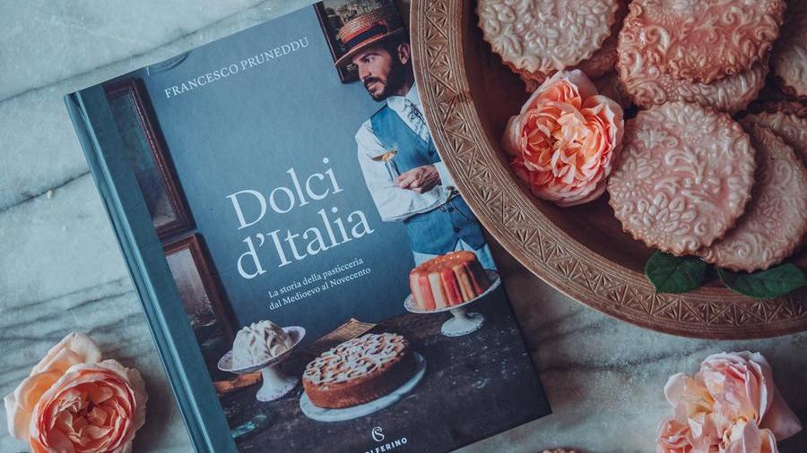 Sassari, Francesco Pruneddu presenta il suo libro Dolci d’Italia