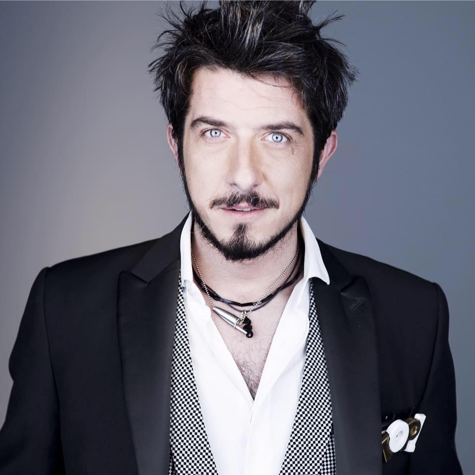 Sorpresa in galleria con un live show del comico Rufini