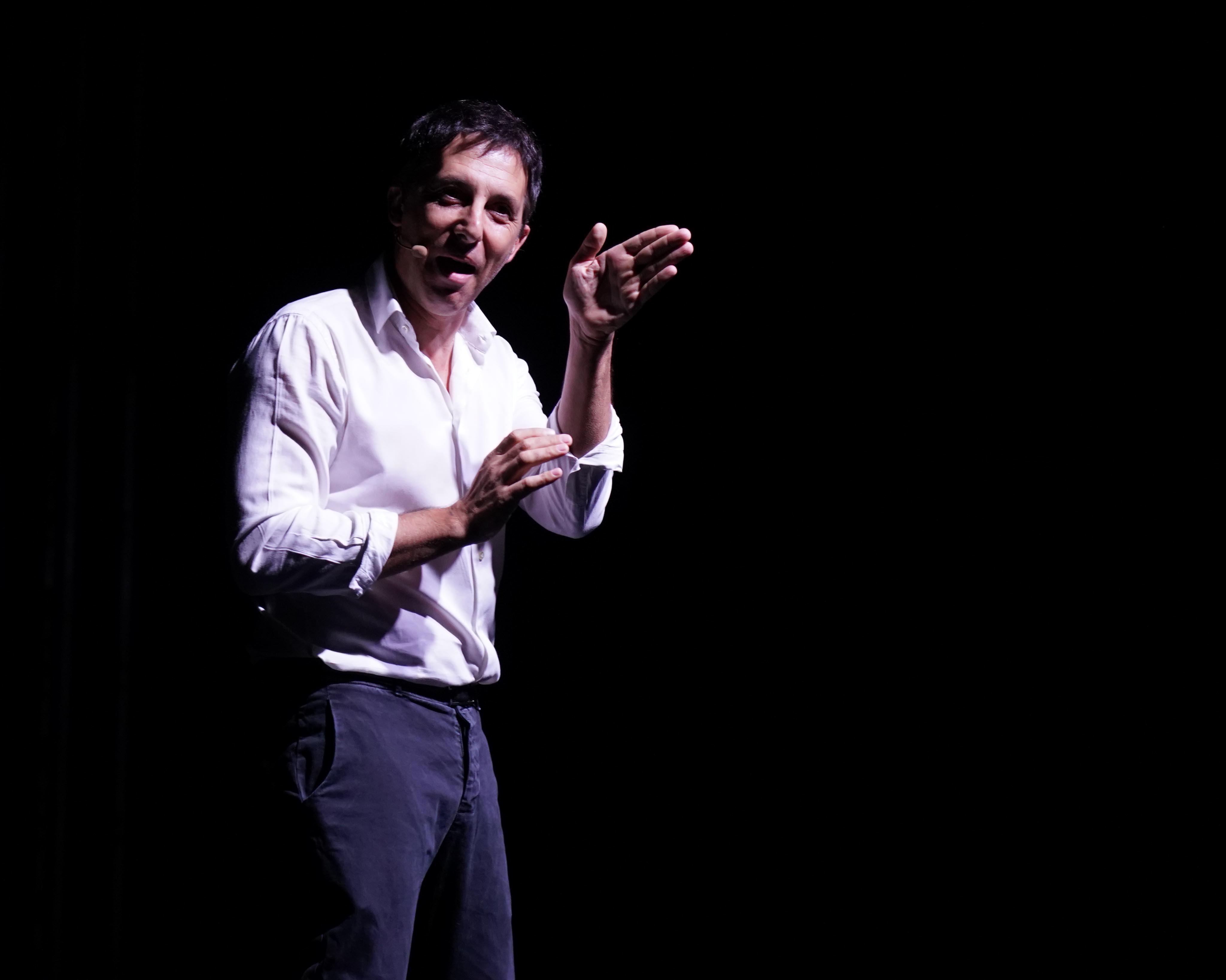  Teatro Pantani con   l’eccidio  di  Cefalonia 