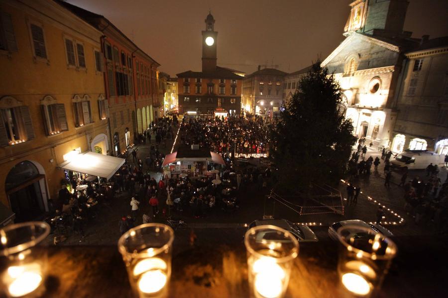 La Notte di luce accende Reggio Emilia: arrivano Rulli Frulli, Mirko Casadei e Moneti dei Modena City Ramblers