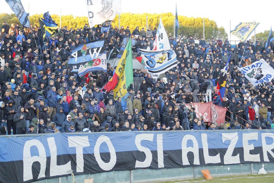 
	La curva nord del Pisa


