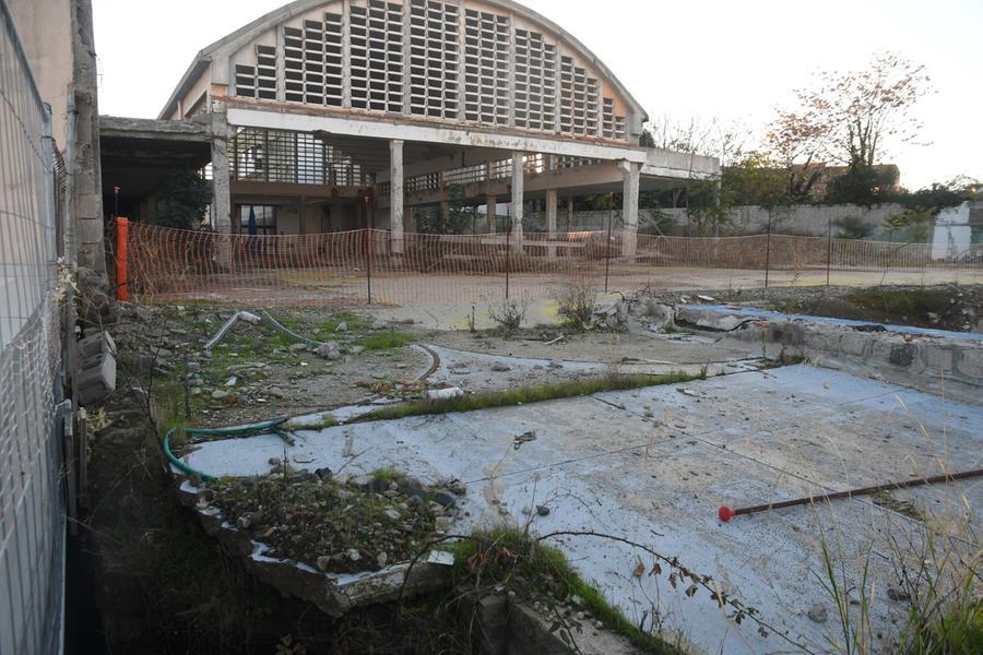 
	Il rudere del mercato via Mazzini-via Mariano

