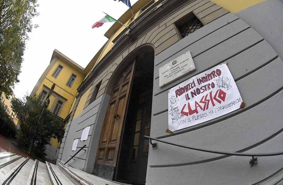Termosifoni spenti da 7 giorni: gli studenti del Rossi scioperano