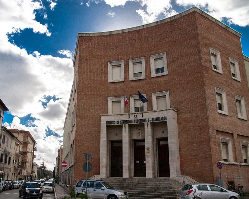 Grosseto, cancellato il viaggio a Strasburgo: delusione per 20 studenti. La protesta dei genitori