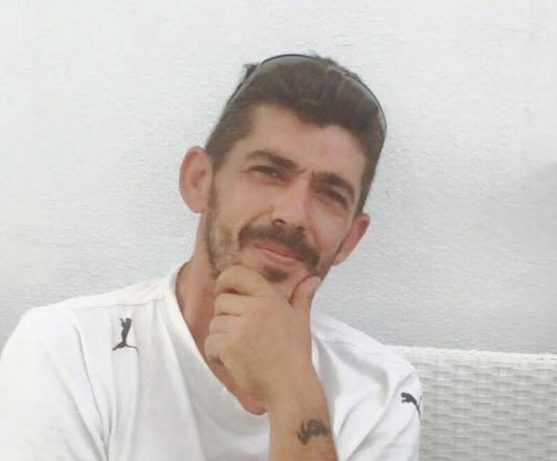 Giglio, addio a Simone Fanni: a 45 anni muore della stessa malattia che uccise la sorella
