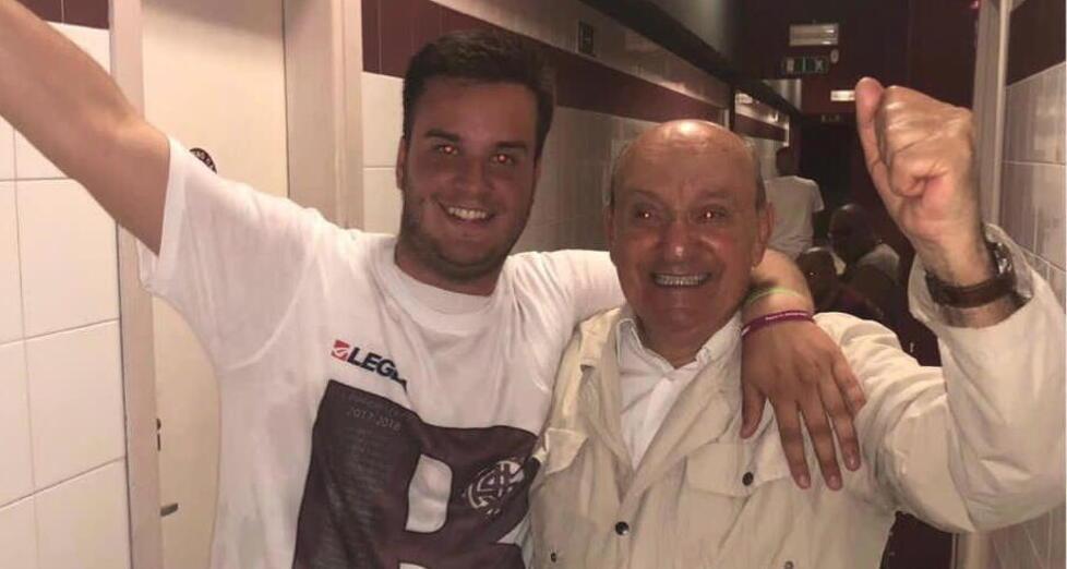 La gioia di Paolo Nassi col nipote Alberto Nassi che ha concesso la foto
