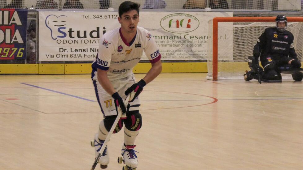 Francesco Compagno che ha segnato una doppietta (Foto Paglianti)