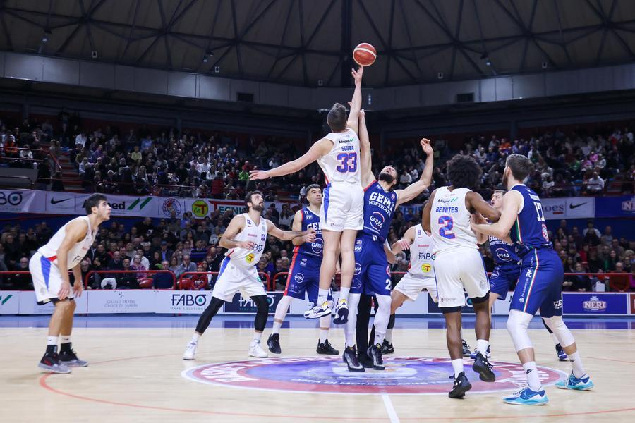 Montecatini, al derby “temperatura bollente” per gli oltre duemilatrecento del Palaterme