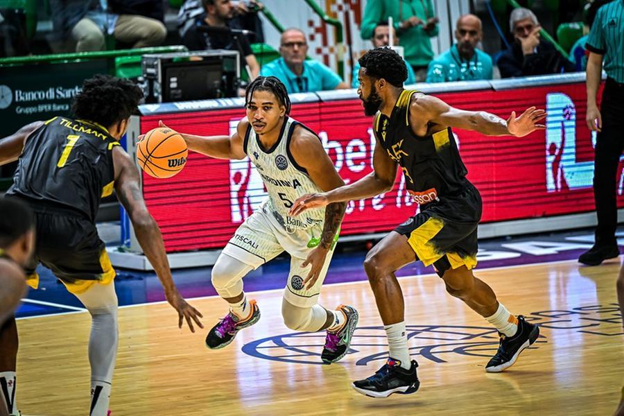 La Dinamo ad Atene per il match con l’Aek