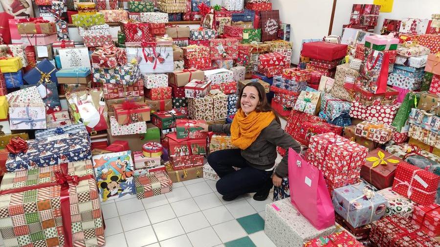 Nella scuola di via Forlanini ritornano le Scatole di Natale per i meno fortunati