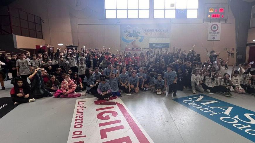 Sport in campo al PalaSantoru di Sassari: no al bullismo