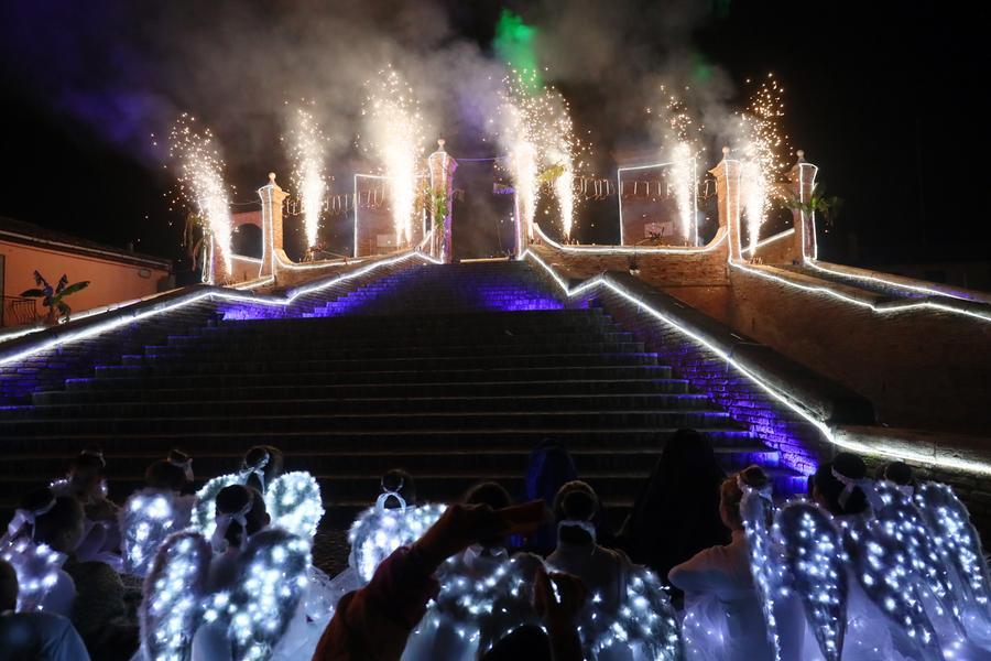 Cena di gala e fuochi artificiali a Comacchio