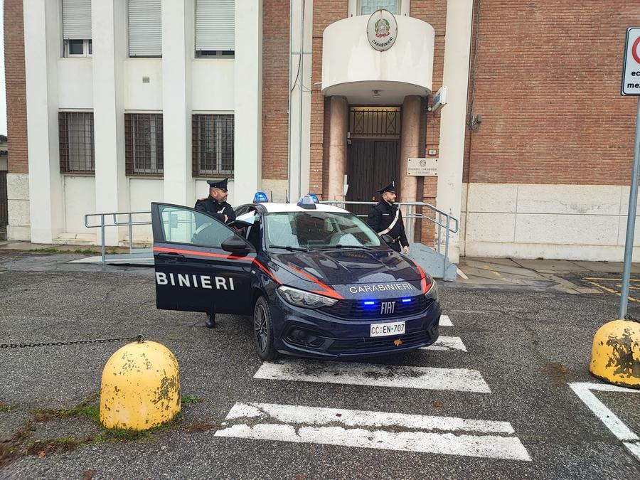 Casumaro, sorpreso a vendere cocaina: arrestato dai carabinieri