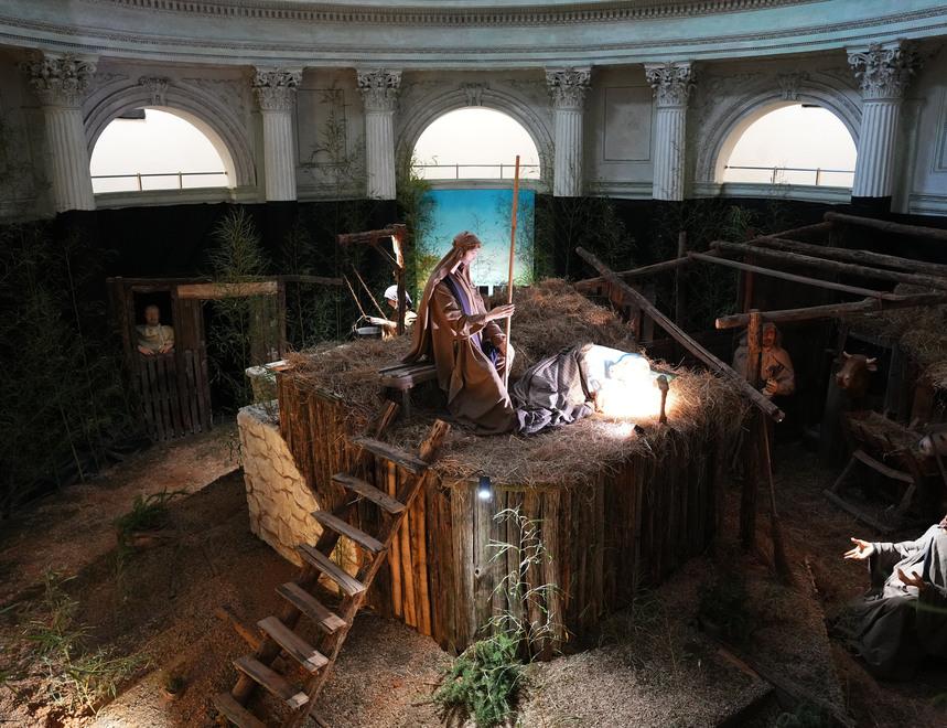 Reggio Emilia, mostra dei presepi nella chiesa di San Girolamo